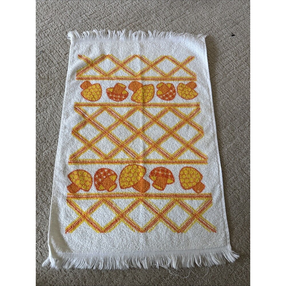 Vintage MUSHROOM  KITCHEN Hand TOWEL 1970s Retro 22 x 15 Terry Cloth